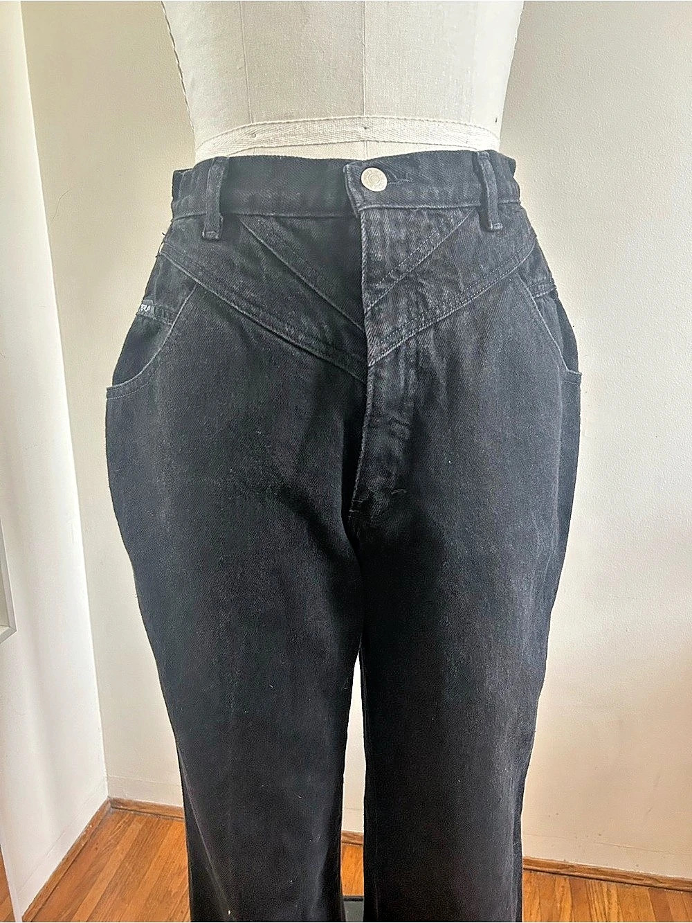 Vintage Black Roper Western Jeans High Waisted Bareback V-Yoke Long Inseam - 30